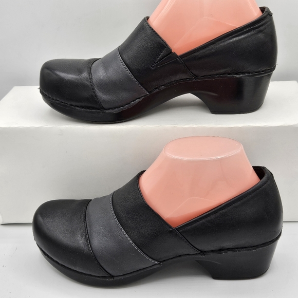 Dansko Tenley black gray leather slipon clogs size 38 US 7.5/8 w/a 2" heel - Picture 4 of 15
